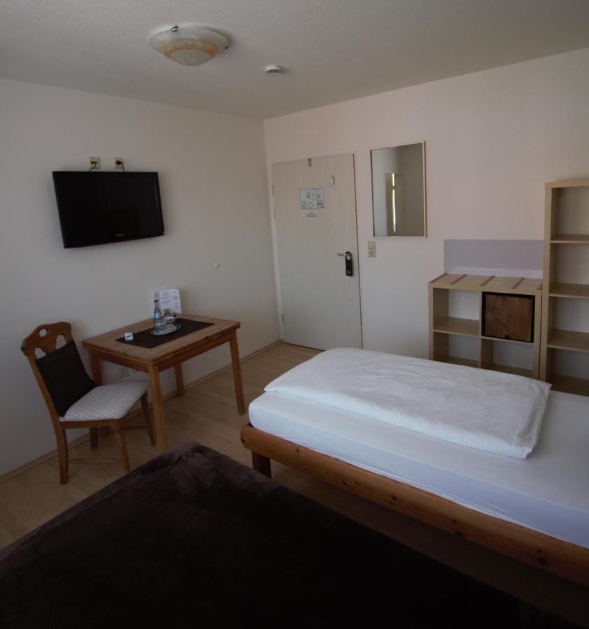 Hotel Wirtshaus Krone Friedrichshafen Esterno foto