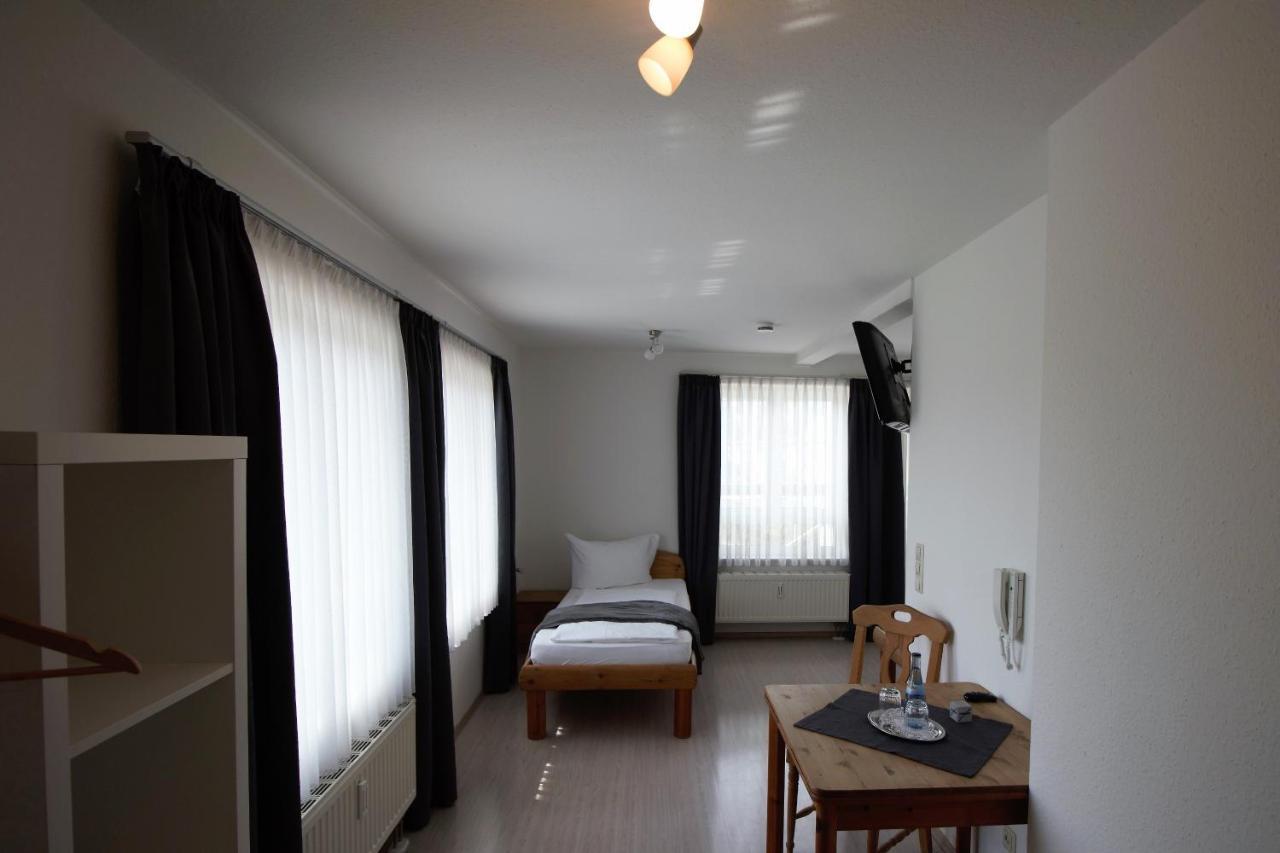 Hotel Wirtshaus Krone Friedrichshafen Esterno foto