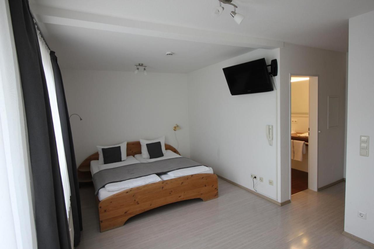 Hotel Wirtshaus Krone Friedrichshafen Esterno foto